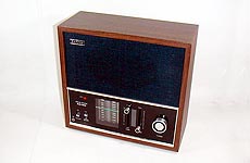 SANYO MODEL 10F-B55 FM/AM 2BAND RADIO