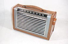 RCA MODEL 8-BT-10K(ch.RC-1156A) AM RADIO