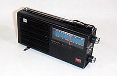 TOSHIBA IC-70(MODEL RP-73F) FM/AM 2BAND RADIO