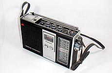 SANYO TRANS WORLD Groovy M MODEL RP7500 FM/SW/MW 3BAND RADIO