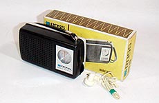 ROSS MODEL 1040 AM RADIO