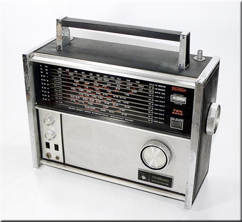 realtone MODEL 2930 10BAND RADIO