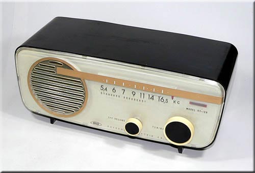 Sharp MODEL 5Y-128 AM RADIO