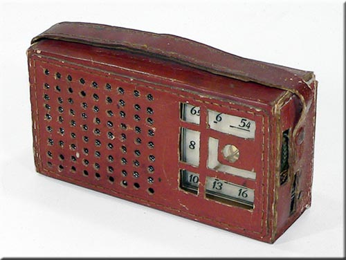 SANYO MODEL 6C-18AR AM RADIO