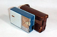MITSUBISHI MODEL 6X-300 AM RADIO