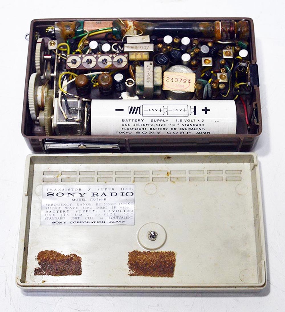 SONY MODEL TR-716-B BC/SW 2BAND RADIO