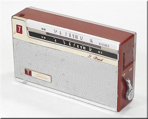 TOSHIBA MODEL 7P-100S MW/SW 2BAND RADIO