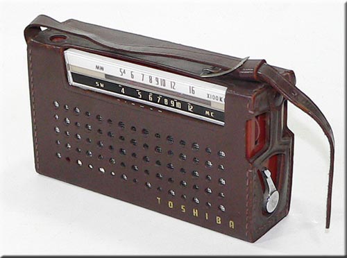TOSHIBA MODEL 7P-100S MW/SW 2BAND RADIO