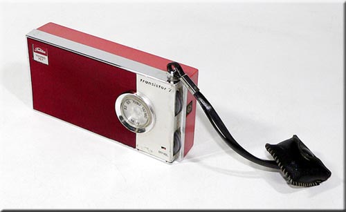 TOSHIBA MODEL 7P-70A AM RADIO