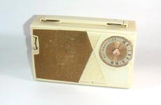 GE MODEL P-808C RADIO