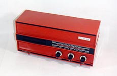 VICTOR MODEL 8H272V FM/AM 2BAND RADIO