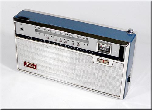 Toshiba MODEL 8M-350S WM/SW 2BAND RADIO