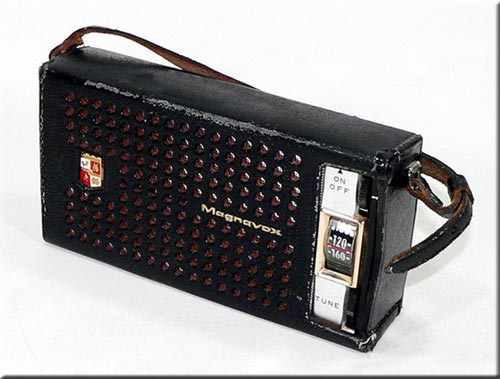 Magnavox MODEL AM-84 MW RADIO