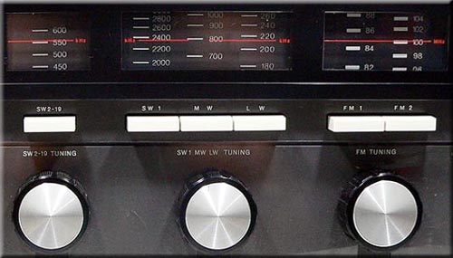 SONY MODEL CRF-230B 23BAND RADIO