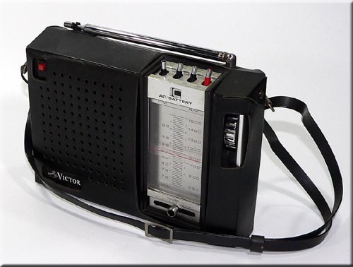 VICTOR MODEL F-120 FM/AM 2BAND RADIO
