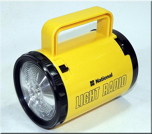 National �l�I���C�g���W�I MODEL FF-101R