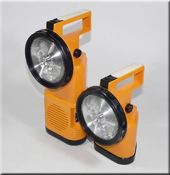 �i�V���i���l�I���C�g���W�I MODEL FF-198R AM RADIO