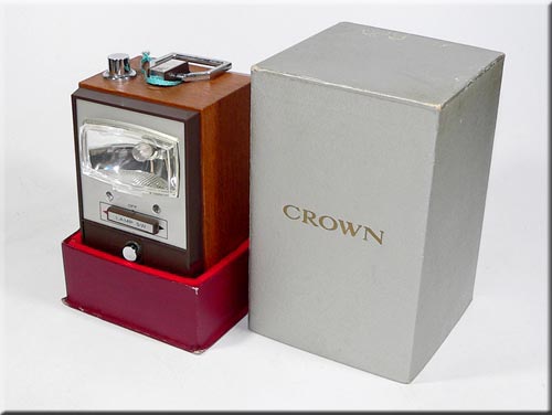 CROWN MODEL HT-480 AM RADIO