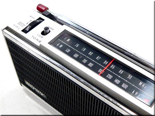 SONY MODEL ICF-250 FM/AM 2BAND RADIO