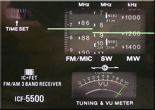 SONY ICF-5500 FFM/SW/MW 3BAND RADIO
