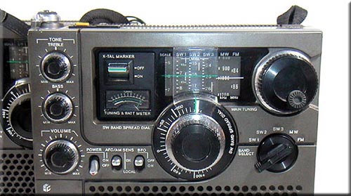 SONY FM/AM MULTI BAND RECEIVER ICF-5900