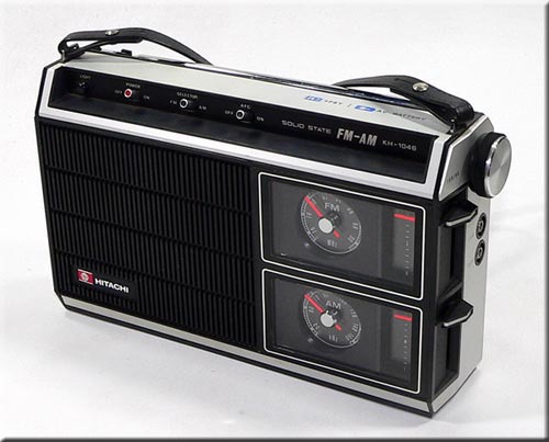 HITACHI MODEL KH-1046 FM/AM 2BAND RADIO