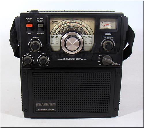 HITACHI Sergeram KH-2100 FM/SW1/SW2/SW3/MW 5BAND RADIO