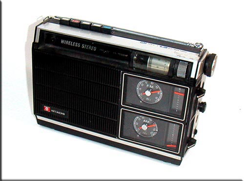HITACHI MODEL KS-1000W FM/AM 2BAND RADIO