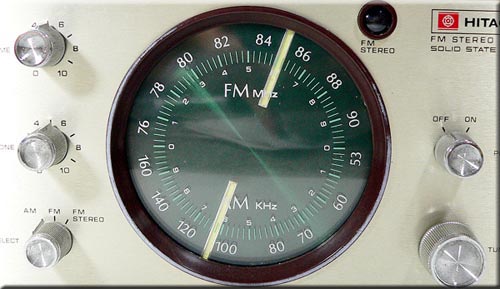 HITACHI MODEL KS-1220 AM/FM-FM STEREO 2BAND RADIO