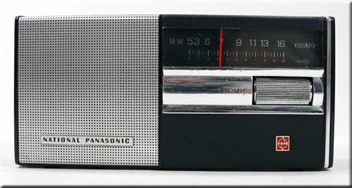 NATIONAL PANASONIC MODEL R-138 MW RADIOO