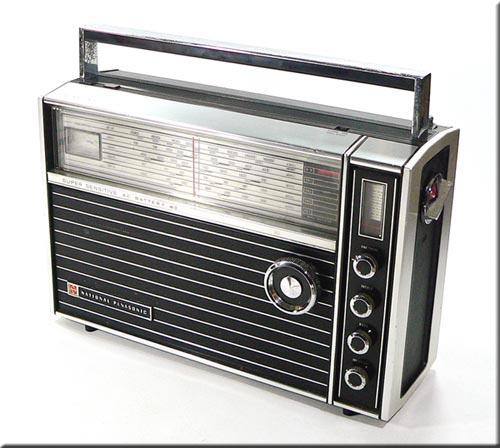 NATIONAL PANASONIC MODEL R-2500B 5BAND RADIO