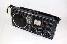 National COUGAR 113 FM/MW/SW1/SW2 4BAND RECEIVERF