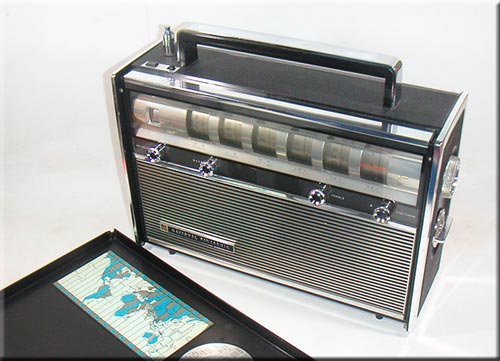 NATIONAL PANASONIC MODEL RF-3000N FM-AM 6BAND RADIO