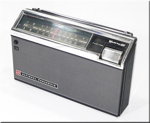 National World boy GO(MODEL RF-670)FM/AM 2BAND RADIO 