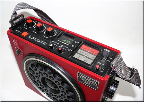 National Panasonic COUGAR (RF-888) FM/AM/SW 3BAND RADIO