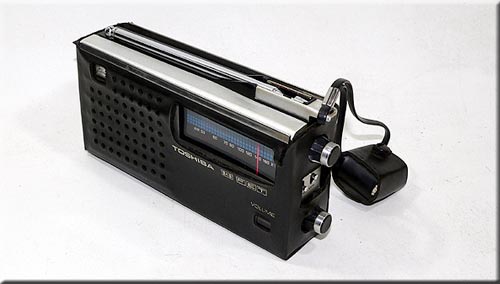 Toshiba IC-70 (MODEL RP-73F) FM/AM 2BAND RADIO