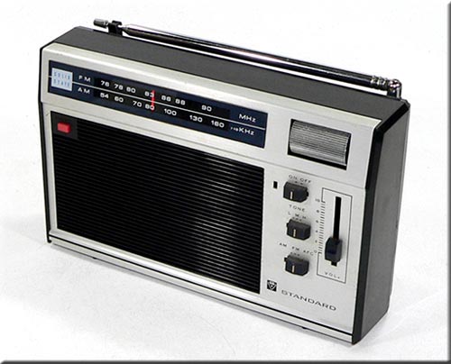 STANDARD MODEL SR-RJ520FJ FM/AM 2BAND RADIO
