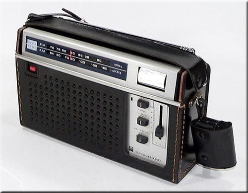 STANDARD MODEL SR-RJ520FJ FM/AM 2BAND RADIO