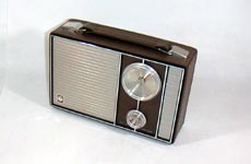 Columbia MODEL T-86 AM RADIO
