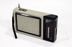 TOYO AM/FM 2BAND RADIO