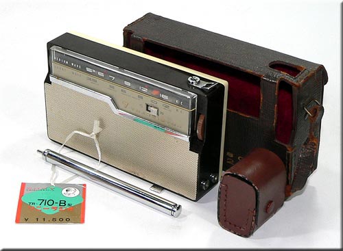 SONY MODEL TR-710-B MW/SW 2BAND RADIO