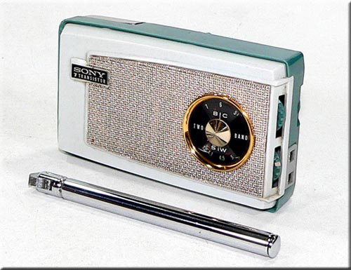 SONY MODEL TR-724 BC/SW 2BAND RADIO