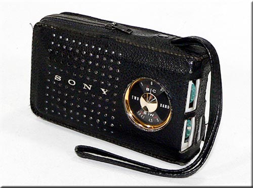 SONY MODEL TR-724 BC/SW 2BAND RADIO