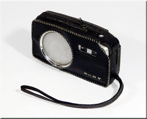 SONY MODEL TR-725 BC/SW 2BAND RADIO