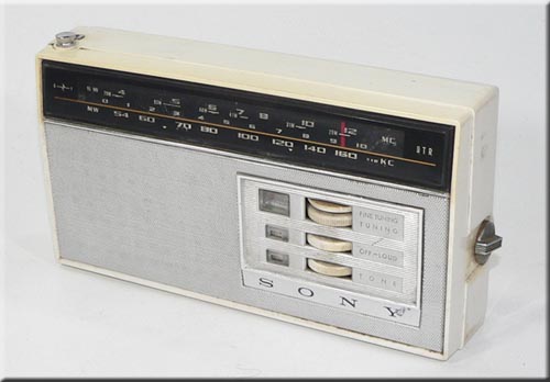 SONY MODEL TR-910 MW/SW 2BAND RADIO