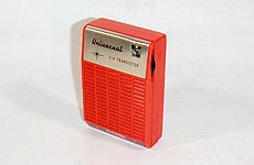 Universal Deluxe AM RADIO