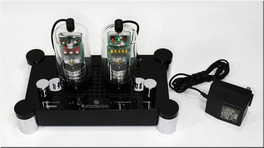 Clarion MODEL HR-6100A  FM/AM 2BAND RADIO