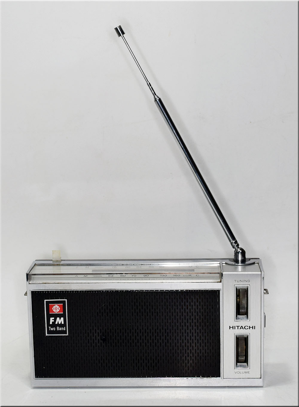 HITACHI MODEL KH-980 FM/AM 2BAND RADIO