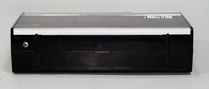 National Panasonic MODEL RF-600  FM/AM 2BAND RADIO