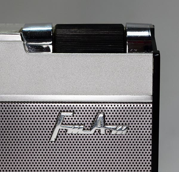 National Panasonic MODEL RF-600  FM/AM 2BAND RADIO